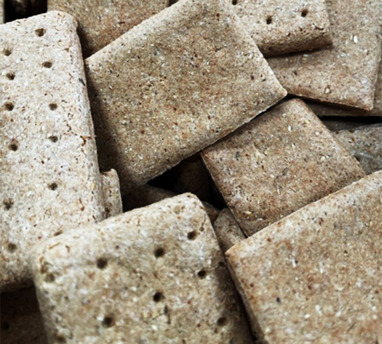 Black Dog Biscuits – 4×2